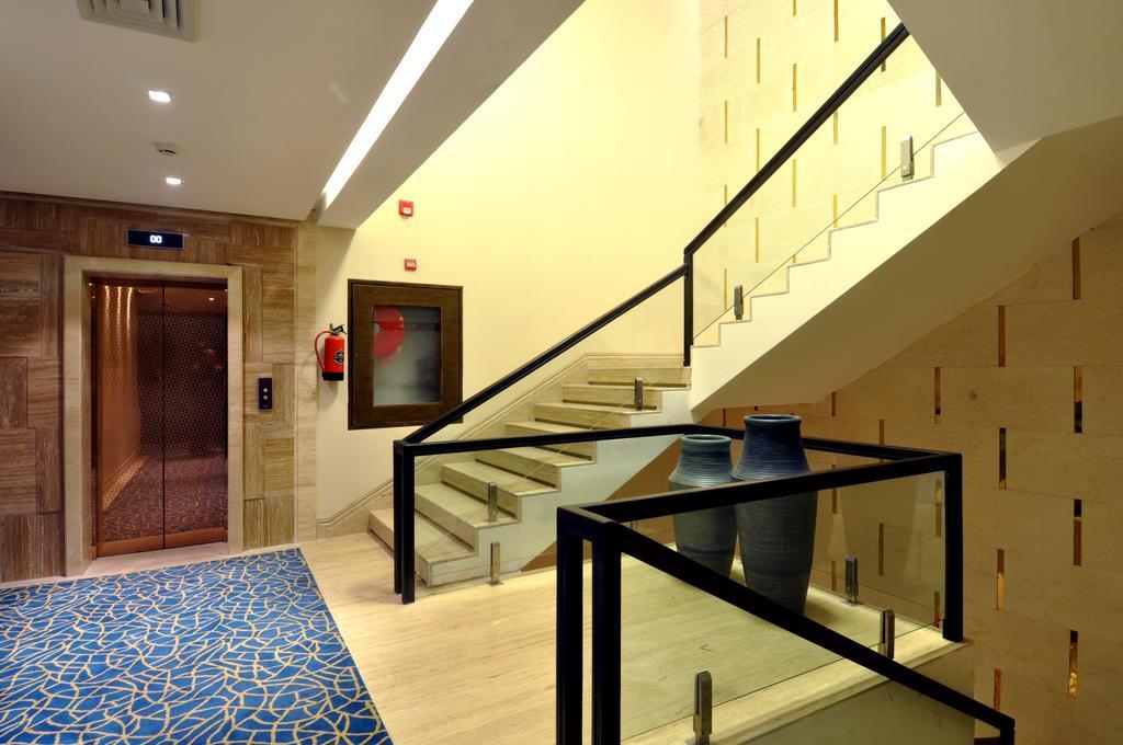 The Cove Hotel Panchkula Exterior foto